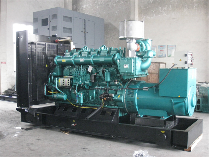 建昌200KW 柴油发电机的油耗是多少？